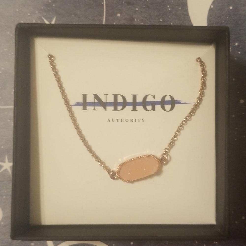 Indigo Authority Mila Peach Quartz Bracelet (BNIB)
